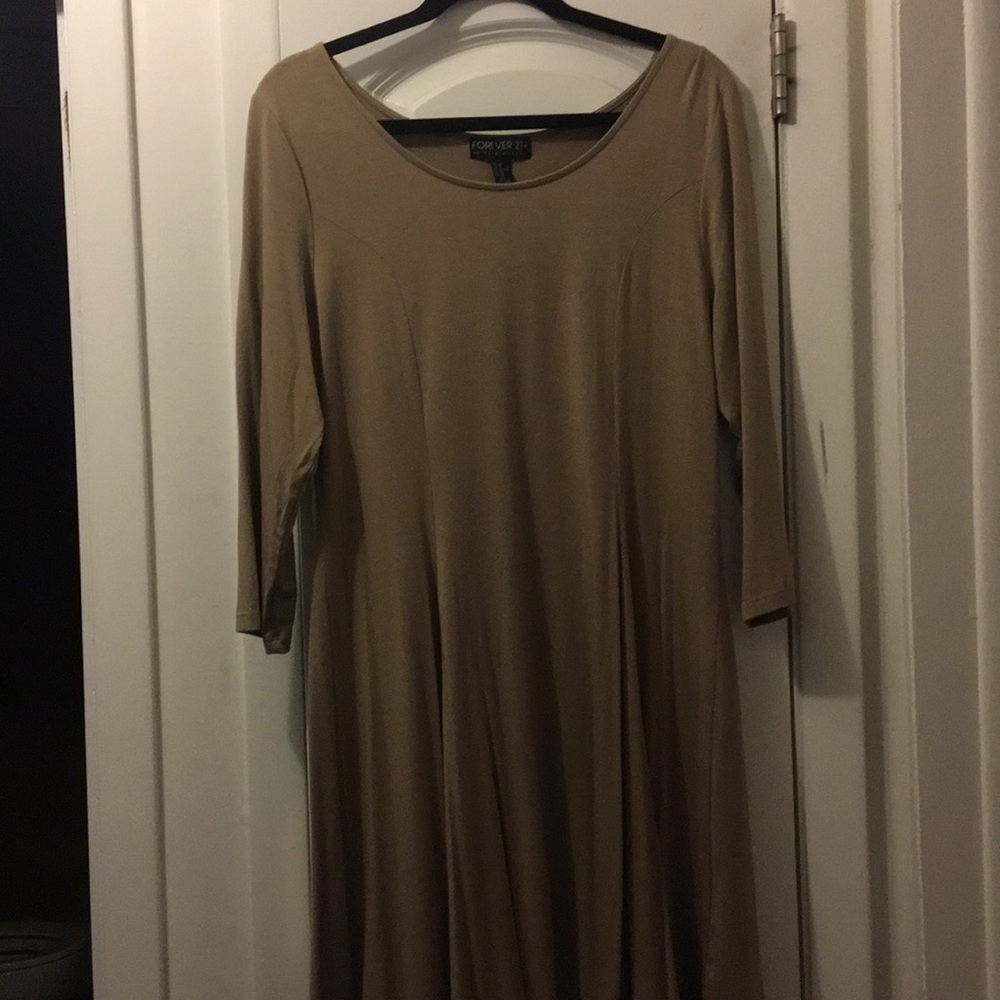 Beige dress, 3/4 sleeves